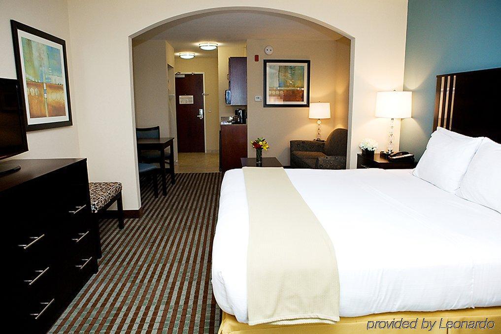 Holiday Inn Express & Suites Youngstown West I 80, An Ihg Hotel Oda fotoğraf
