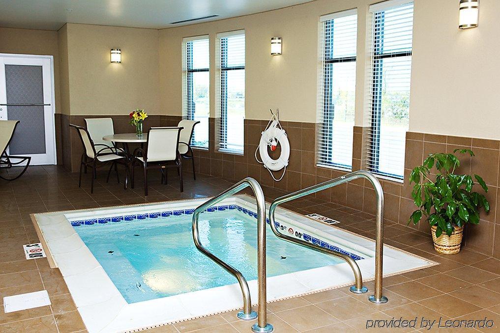Holiday Inn Express & Suites Youngstown West I 80, An Ihg Hotel Konforlar fotoğraf