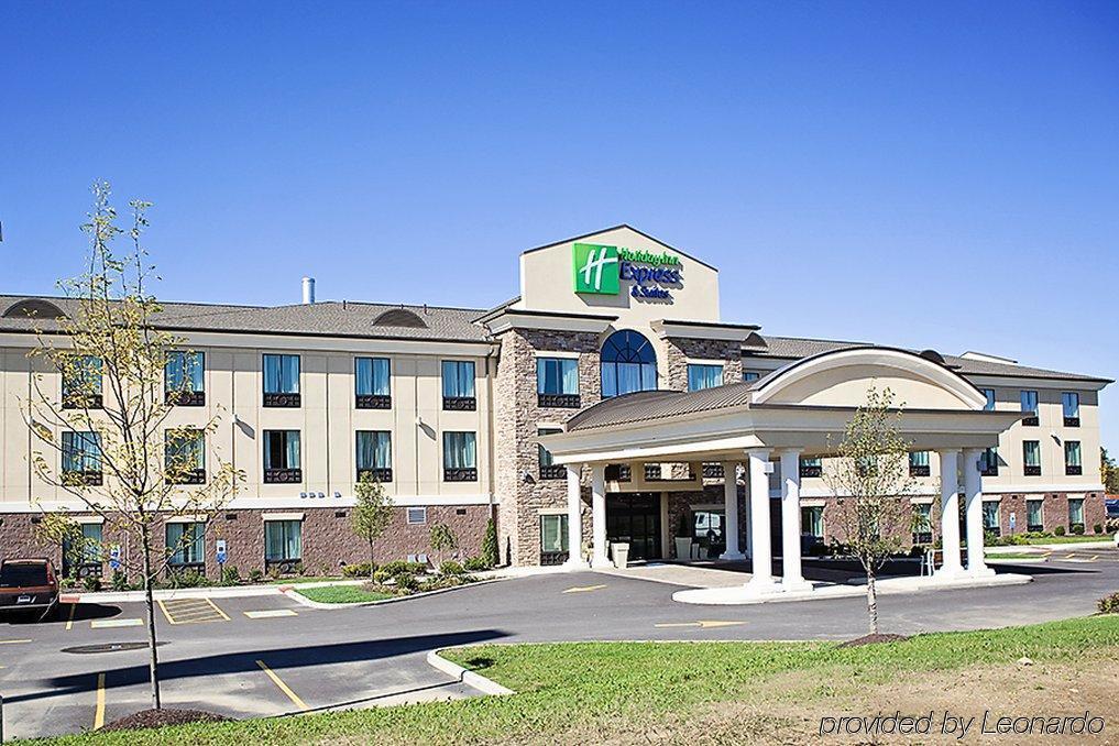 Holiday Inn Express & Suites Youngstown West I 80, An Ihg Hotel Dış mekan fotoğraf