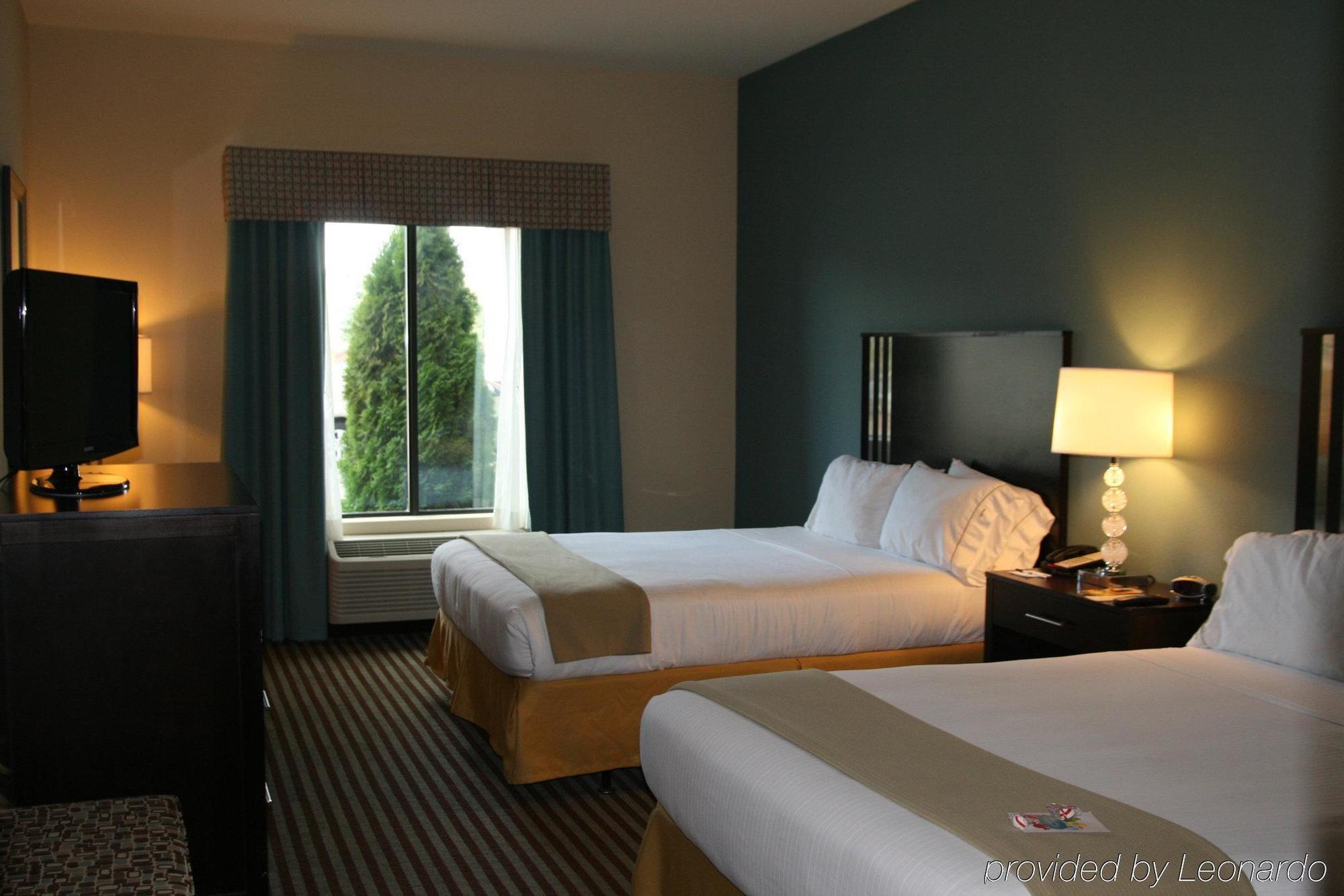 Holiday Inn Express & Suites Youngstown West I 80, An Ihg Hotel Dış mekan fotoğraf