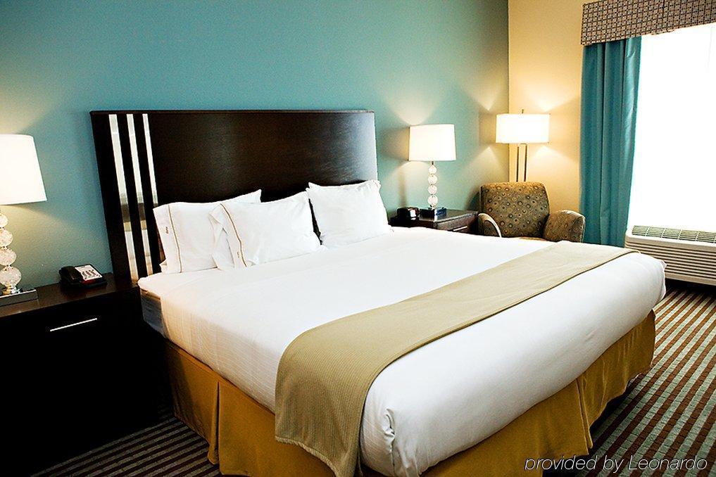 Holiday Inn Express & Suites Youngstown West I 80, An Ihg Hotel Oda fotoğraf
